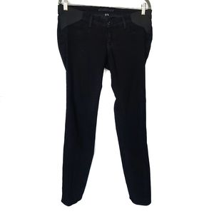 J Brand | Mama J Black Maternity Jeans Under Belly